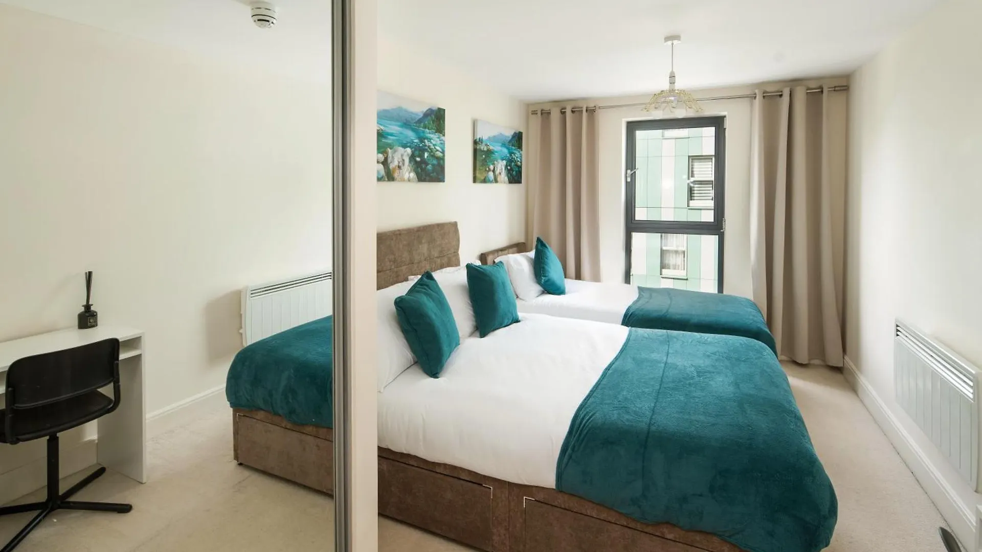 Stylish Apartment Near Central London
