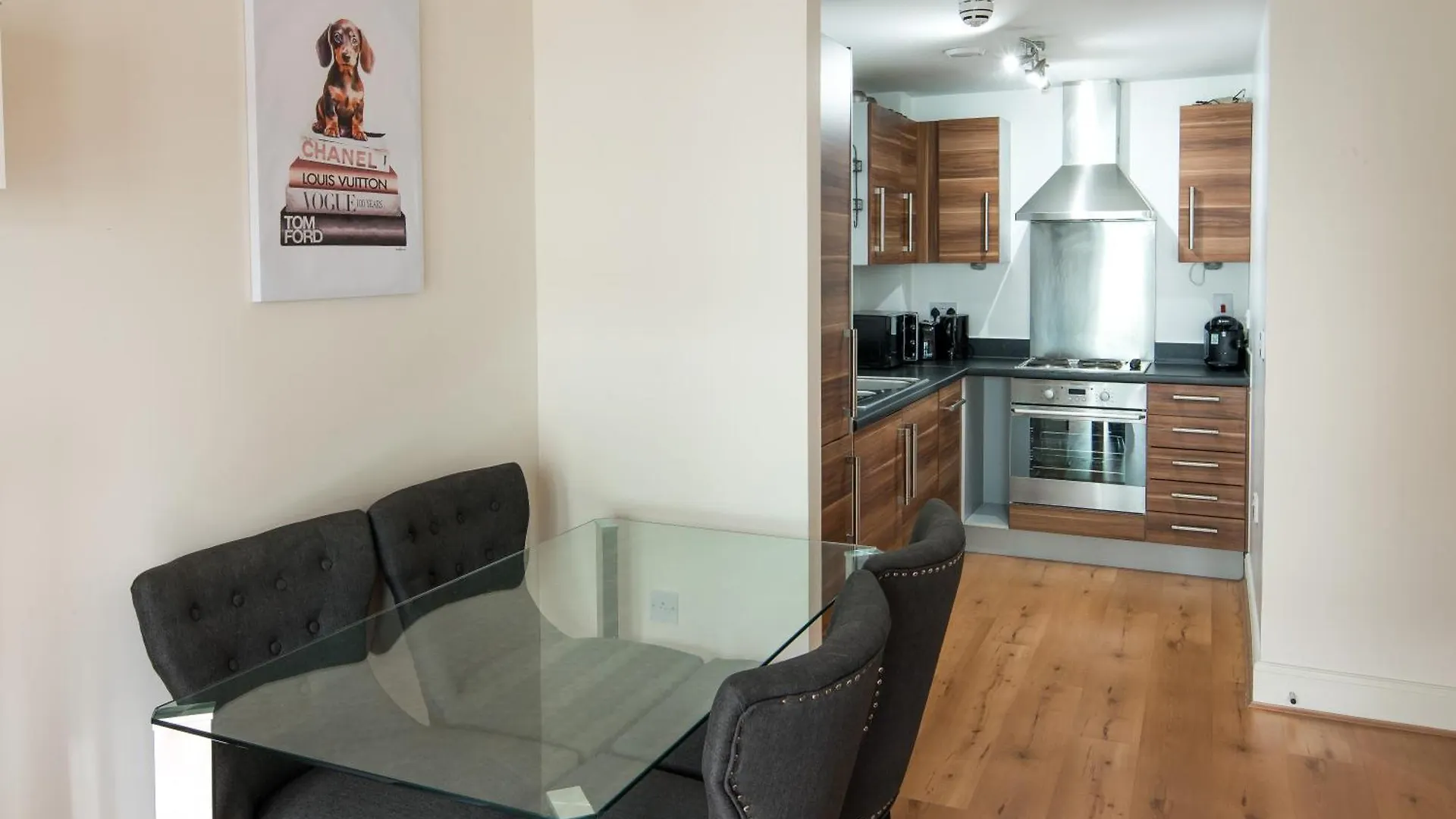 Stylish Apartment Near Central لندن
